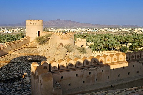 Historic adobe fortification Nakhal, Nakhl Fort or Castle, Hajar al Gharbi Mountains, Batinah Region, Sultanate of Oman, Arabia, Middle East