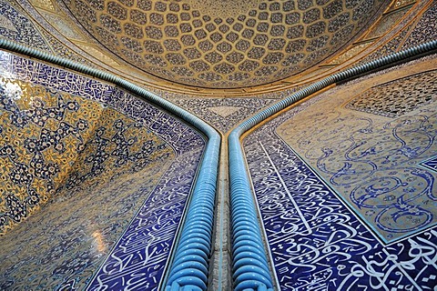 Highlight of persian architecture, interior of Sheik Lotfollah, Lotf Allah Mosque, Esfahan, UNESCO World Heritage Site, Isfahan, Iran, Persia, Asia