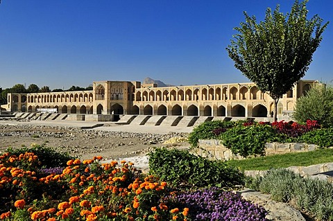 Pol-e Khaju Bridge, Isfahan, Esfahan, UNESCO World Heritage Site, Persia, Iran, Asia