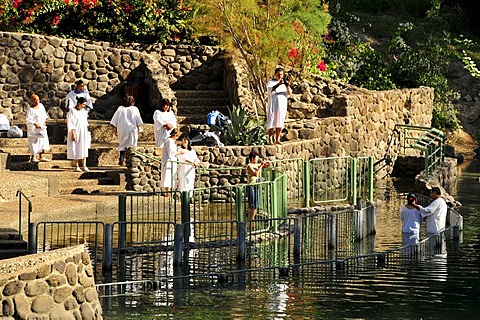 Baptizands at the baptistry of Yardenit on the Jordan River, near Kinneret, Israel, Middle East, Orient