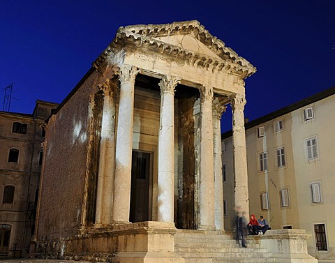 Night shot of the temple of Roma and Augustus in Pula, Croatia, Europe