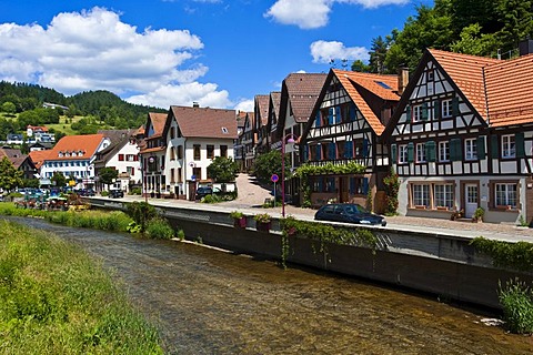 View of the town at the Kinzig river, Schiltach, Black Forest, Baden-Wuerttemberg, Germany, Europe