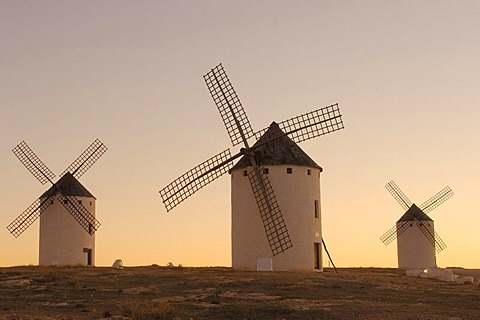 Windmills, Campo de Criptana, Ciudad Real province, Ruta de Don Quijote, Castilla-La Mancha, Spain, Europe