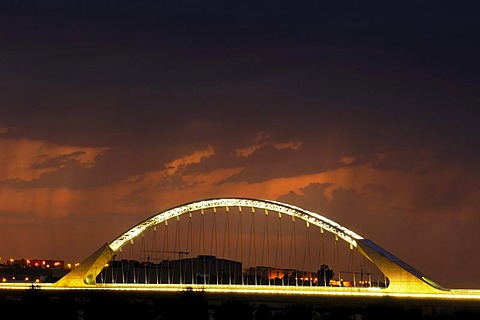 Lusitania Bridge over Guadiana River, night shot, Merida, Badajoz province, Ruta de la Plata, Spain, Europe