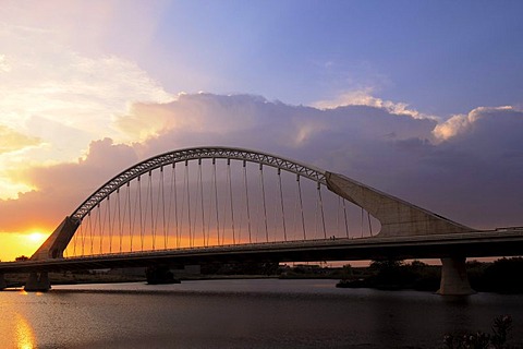 Lusitania Bridge over Guadiana River, Merida, Badajoz province, Ruta de la Plata, Spain, Europe