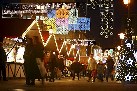 Christmas Market and 60th Essen Light Weeks, logo of the European Capital of Culture for 2010, and other lights motifs, Willy-Brand-Platz and Kettwigerstrasse, Essen, North Rhine-Westphalia, Germany, Europe