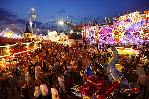 Cranger Kirmes fair, the biggest fair in the Ruhr area, at the Rhine-Herne Canal, Herne, North Rhine-Westphalia, Germany, Europe