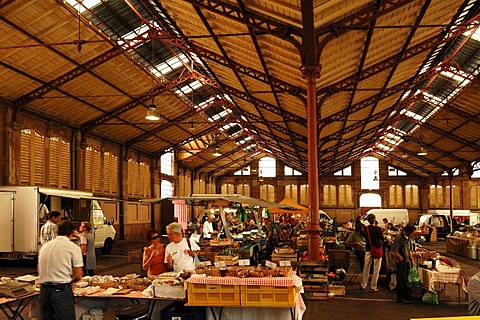 Market day in the old market hall, 1855, Rue de Truite, Colmar, Alsace, France, Europe