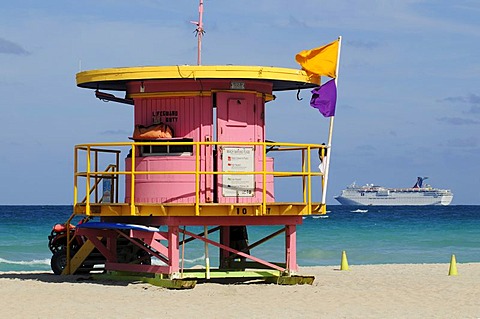 Lifeguard Tower, beach tower, Miami South Beach, Art Deco District, Florida, USA