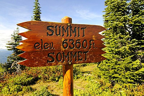 Sign, summit of Mount Revelstoke, Ranger Station, Meadows in the Sky, Revelstoke National Park, British Columbia, Canada