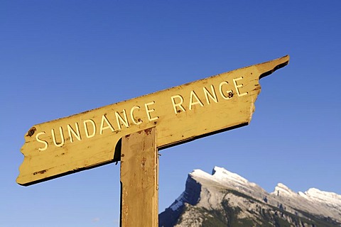 Signs for the peaks of the Rocky Mountains, Sundance Range, Mt. Howard Douglas, Banff National Park, Alberta, Canad