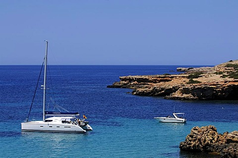 Boats, Cala Conta, Ibiza, Pine Islands, Balearic Islands, Spain, Europe