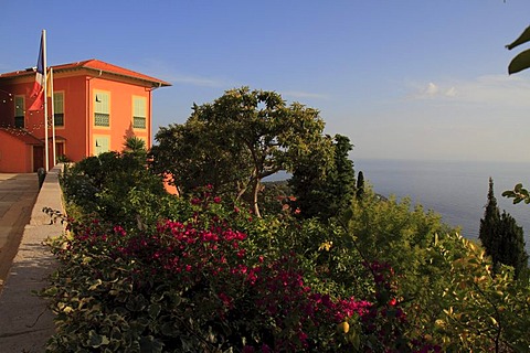 Village of Roquebrune, Roquebrune Cap Martin, Alpes Maritimes, Cote d'Azur, Provence-Alpes-Cote d'Azur, Southern France, Mediterranean Sea, France, Europe