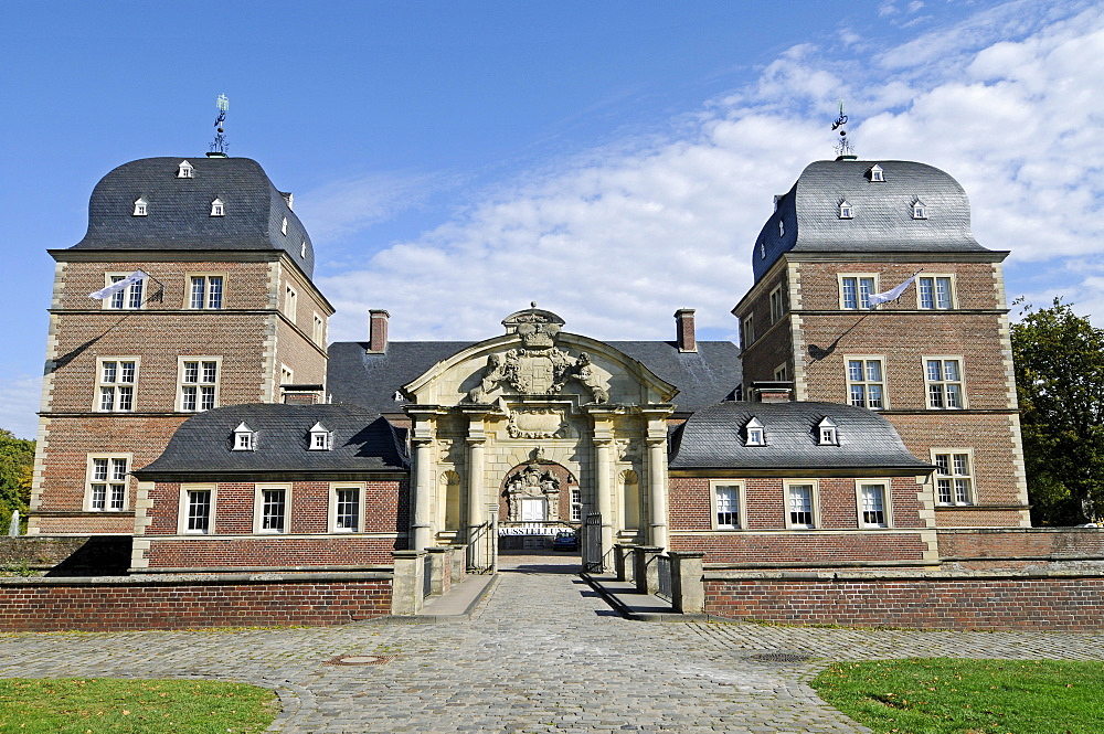 Baroque moated castle, Technical Academy, Ahaus, Muensterland, North Rhine-Westphalia, Germany, Europe