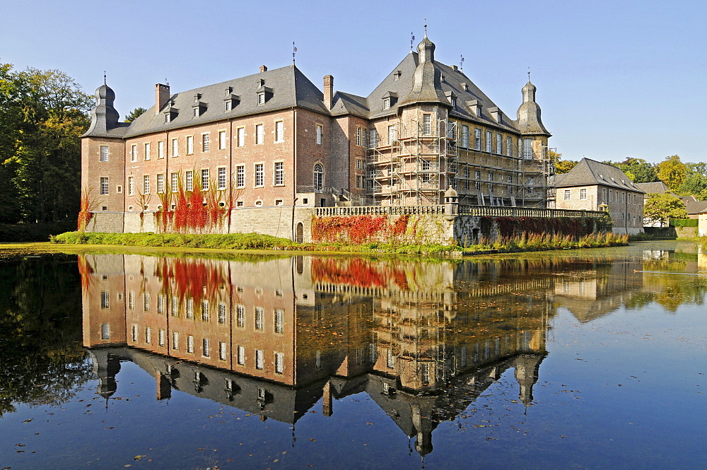 Water, reflection in pond, Schloss Dyck, moated Baroque castle and park, Museum, Juechen, Lower Rhine, North Rhine-Westphalia, Germany, Europe