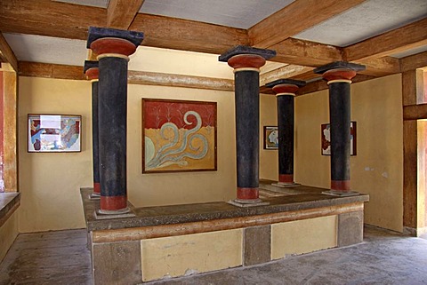 Knossos, archaeological excavation site, Minoan Palace, Heraklion, Crete, Greece, Europe