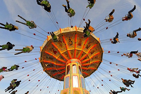 Stuttgart Wellenflug, chairoplane, Cannstatter Volksfest beer festival, Stuttgart, Baden-Wuerttemberg, Germany, Europe