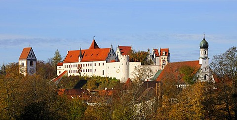 Cityscape in autumn, Fuessen am Lech, Ostallgaeu, Allgaeu, Upper Bavaria, Bavaria, Germany, Europe