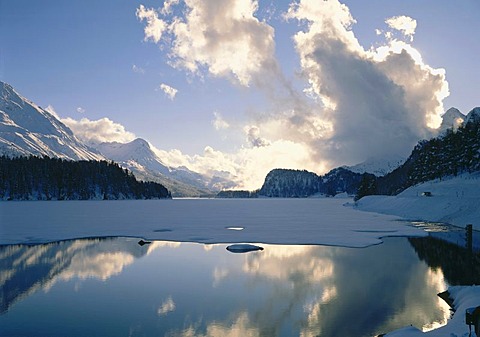 Evening light at the Silser See lake, Engadin, Canton of Grisons, Switzerland, Europe