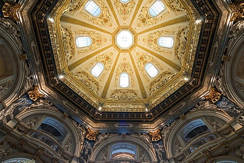 Dome, Kunsthistorisches Museum Museum of Arts, Ringstrasse street, Vienna, Austria, Europe