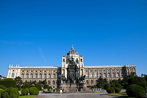 Kunsthistorisches Museum Natural History Museum, Maria-Theresia-Denkmal monument, Ringstrasse street, Vienna, Austria, Europe