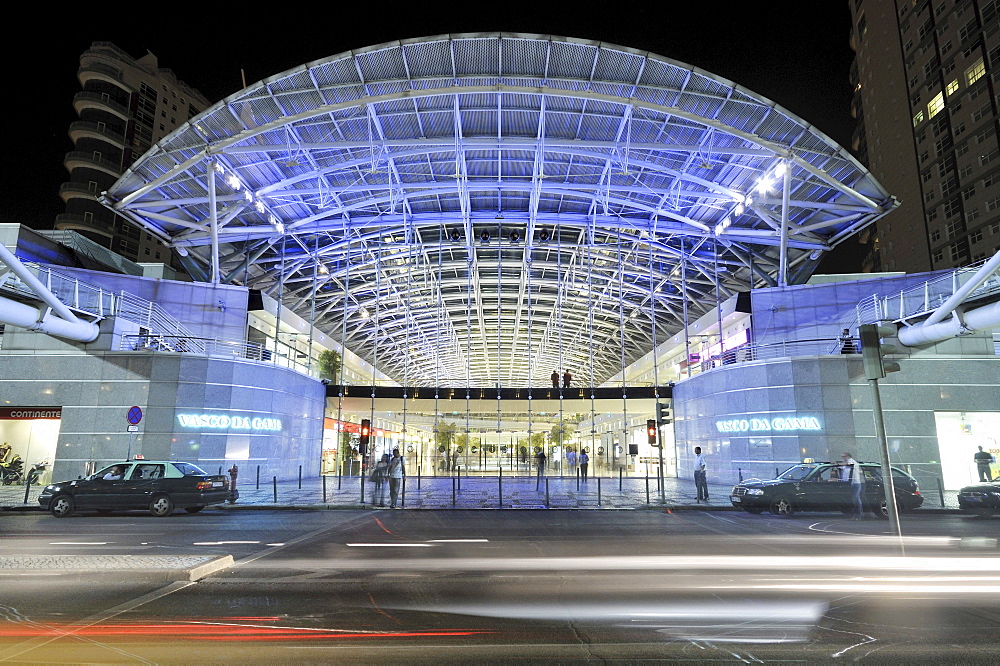 Shopping Center Centro Comercial Vasco da Gama on the grounds of the Parque das Nacoes park, site of the Expo 98, Lisbon, Portugal, Europe