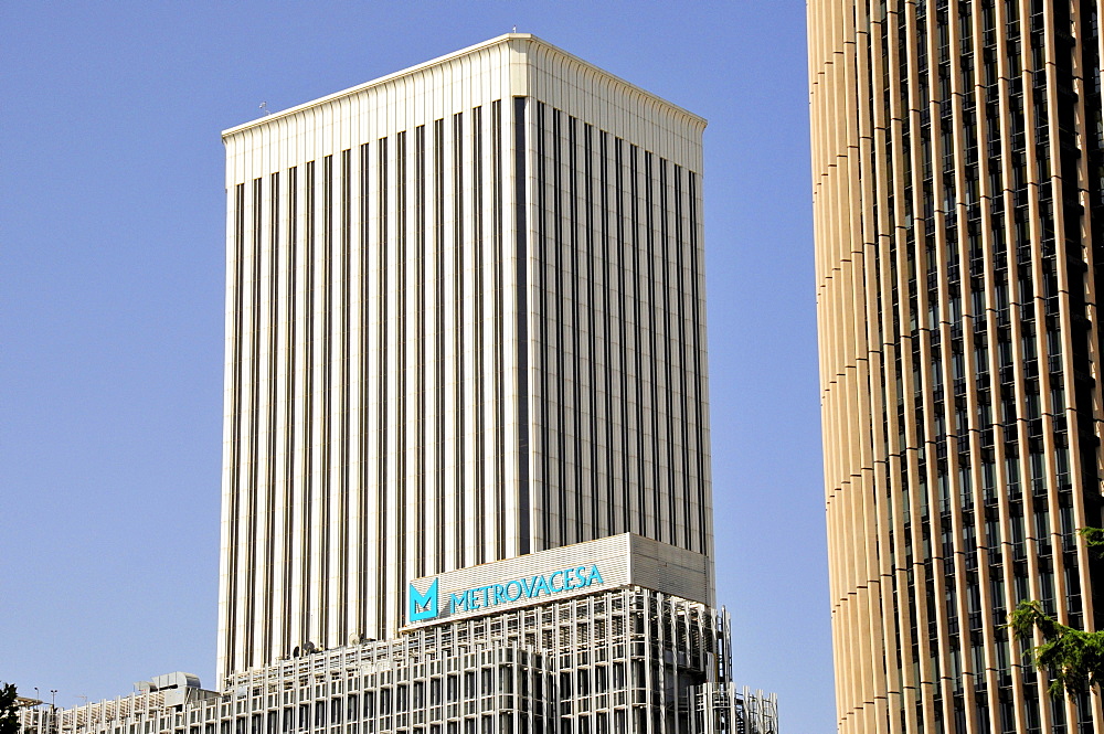 Torre Picasso building on the Paseo de la Castellana, Madrid, Spain, Iberian Peninsula, Europe