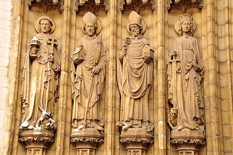 Detail of the main entrance of the Onze-Lieve-Vrouwekathedraal, Church of Our Lady, Antwerp, Belgium, Europe