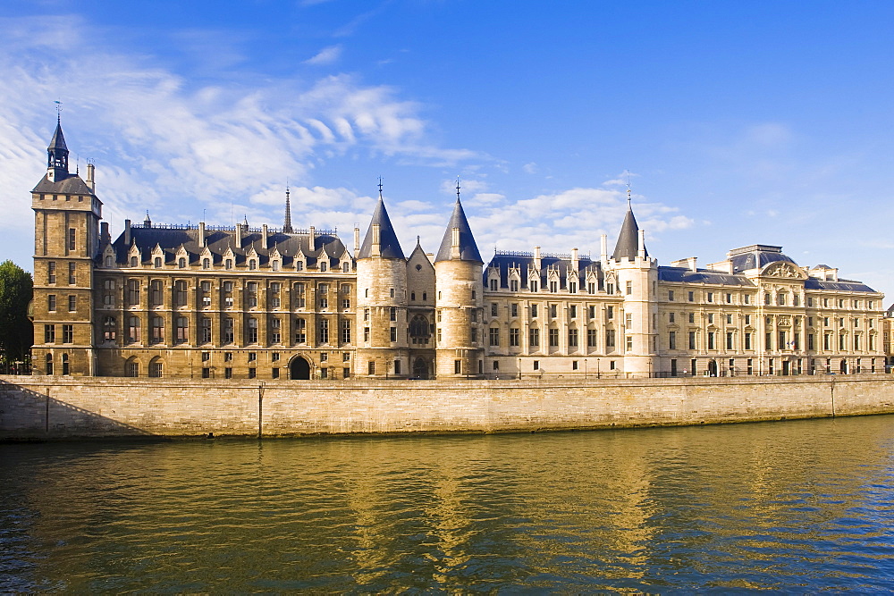 Former Conciergerie jail, banks of the Seine, Ile de la Cite, Paris, France, Europe