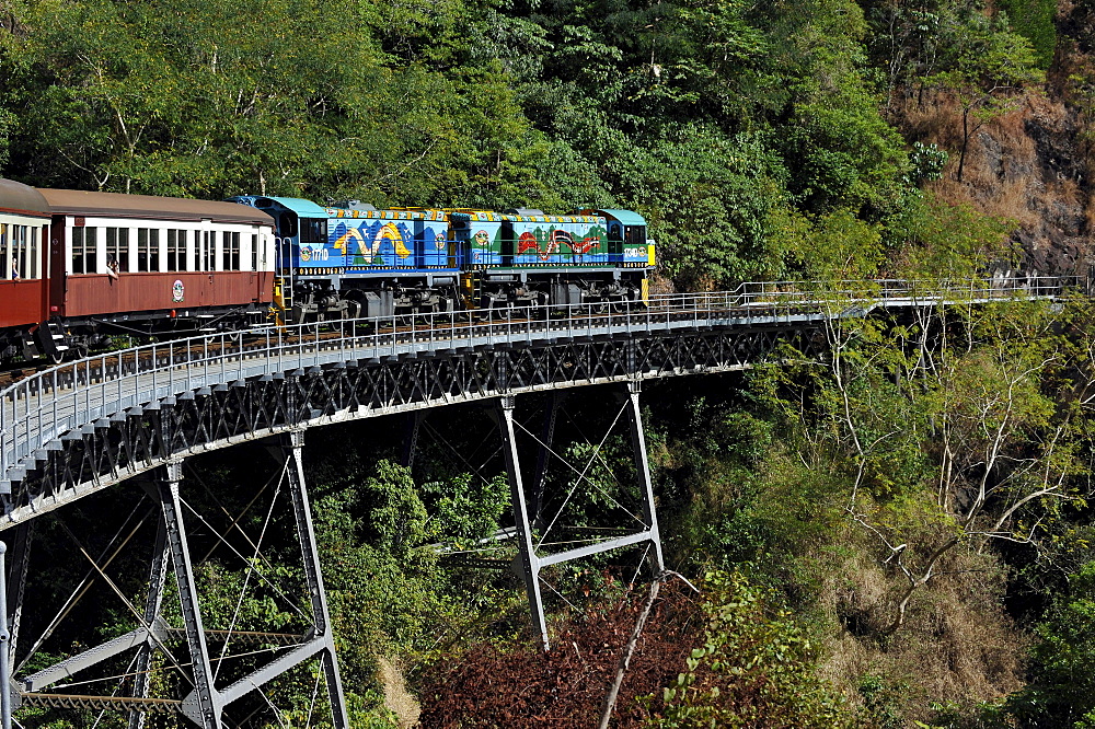 Stoney Creek Bridge, diesel locomotives and carriages, Kuranda Scenic Railway, rainforest, Atherton Tablelands, Queensland, Australia