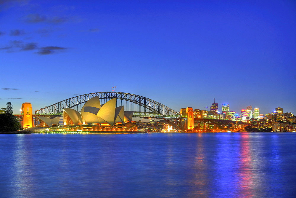 Sydney Opera House, Sydney Harbor Bridge, Kirribilli, night, Sydney, New South Wales, Australia