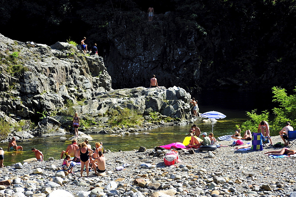 Bathing area in the Cannobino River in Valle Cannobina near Traffiume, Lago Maggiore, Cannobio, Piedmont, Italy, Europe