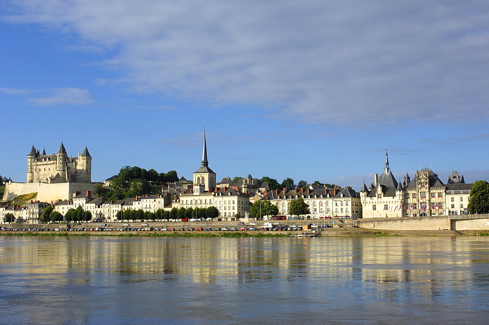 Loire River, Saumur Castle, Chateau de Saumur, and St. Pierre Church, Maine-et-Loire, Saumur, Loire Valley, France, Europe