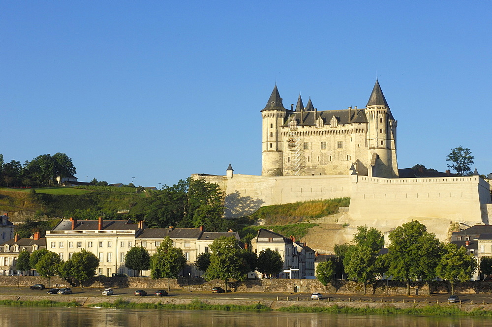 Loire river and Saumur Castle, Chateau de Saumur, Maine-et-Loire, Saumur, Loire Valley, France, Europe