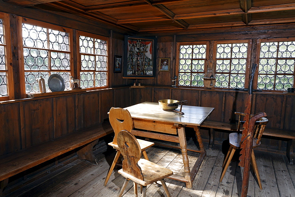 Historic farmhouse room, furnishings from 1850, Haus Fuessinger house from Siebratsreute, Wolfegg farmhouse museum, Allgaeu region, Upper Swabia, Baden-Wuerttemberg, Germany, Europe