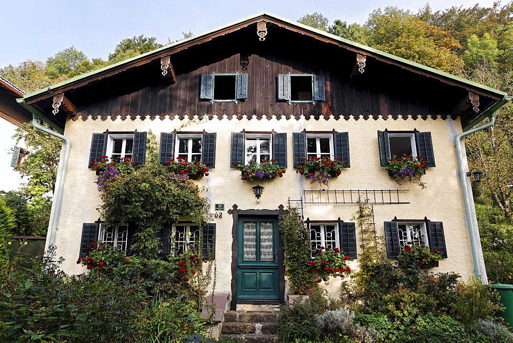 Holiday villa in the Salzburg country house style, Mattsee, Flachgau, Salzburger Land region, Salzburg, Austria, Europe