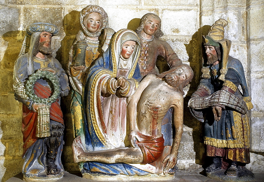 Entombment of Christ, carved sculptures, church of St. Roman, Locronan, Finistere, Brittany, France, Europe