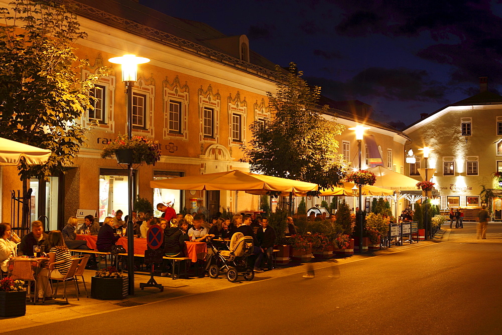 Cafe on Marktplatz Square, Tamsweg, Lungau, Salzburg state, Salzburg, Austria, Europe