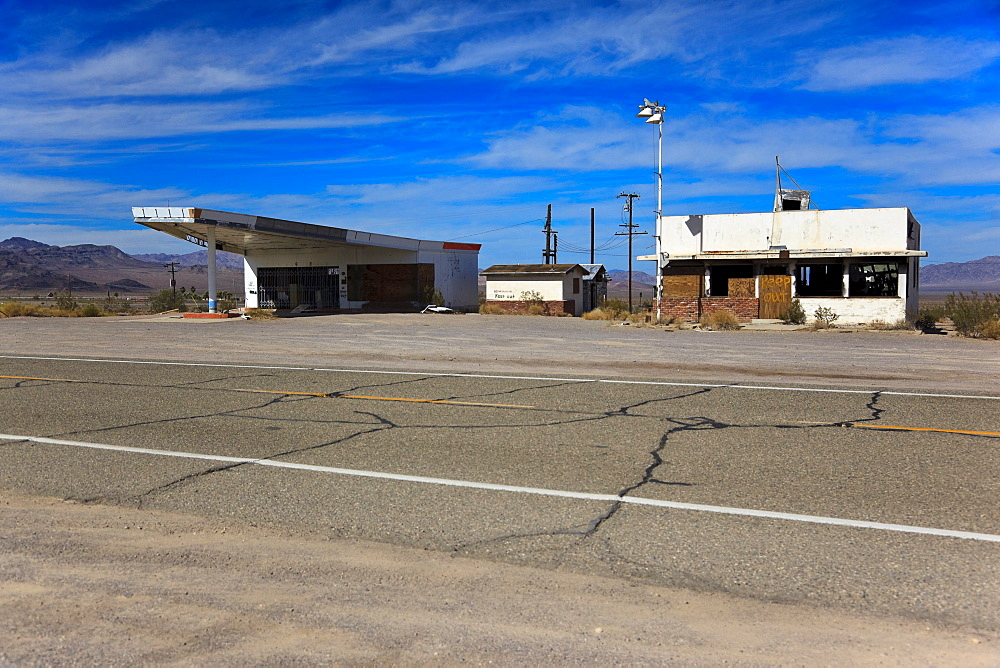 Abandoned homes and gas station on the historic Route 66, Ludlow, California, USA, North America