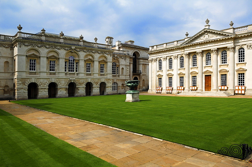 Senate House with courtyard, designed in 1730 by James Gibbs, purely classical architecture, King's Parade, Cambridge, Cambridgeshire, England, United Kingdom, Europe