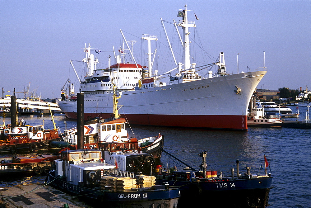Cargo ship Cap San Diego, now a museum ship at the overseas bridge, Niederhafen, Port of Hamburg on the Elbe River, Hanseatic City of Hamburg, Germany, Europe