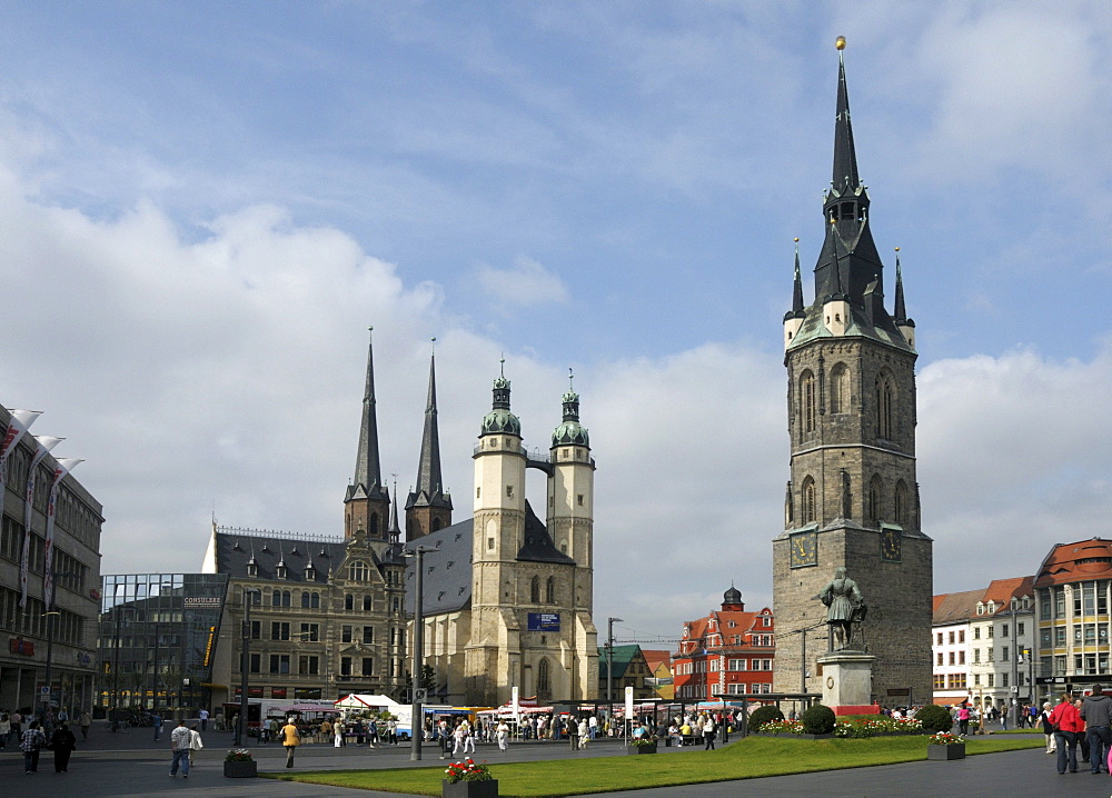 Market Church, Red Tower and monument to Handel, Halle an der Saale, Sachsen-Anhalt, Germany, Europe