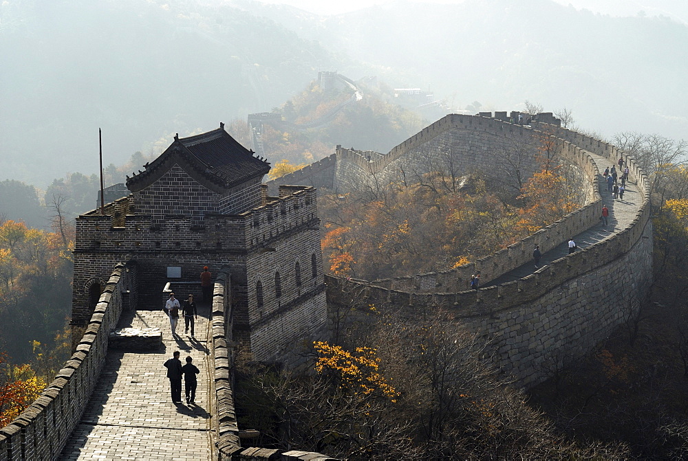 Visitors on the Great Wall of China near Mutianyu in autumn, near Beijing, China, Asia