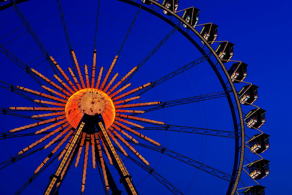 Ferris wheel at Oktoberfest, Munich, Bavaria, Germany, Europe