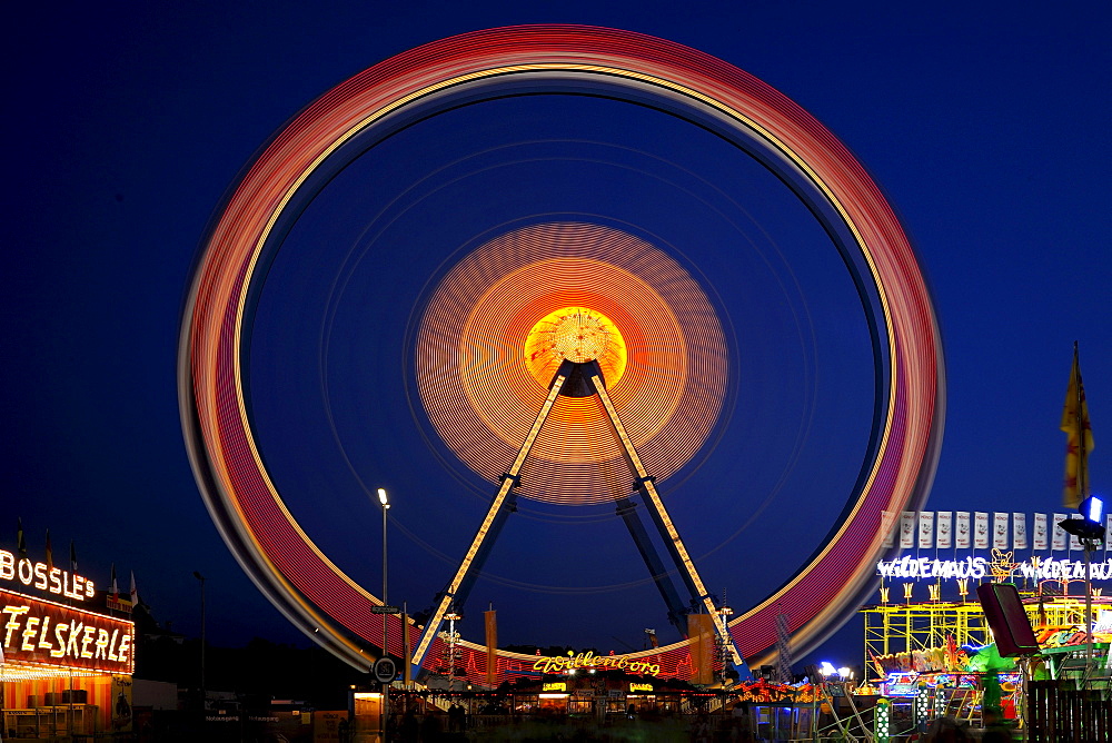 Ferris wheel at Oktoberfest, Munich, Bavaria, Germany, Europe