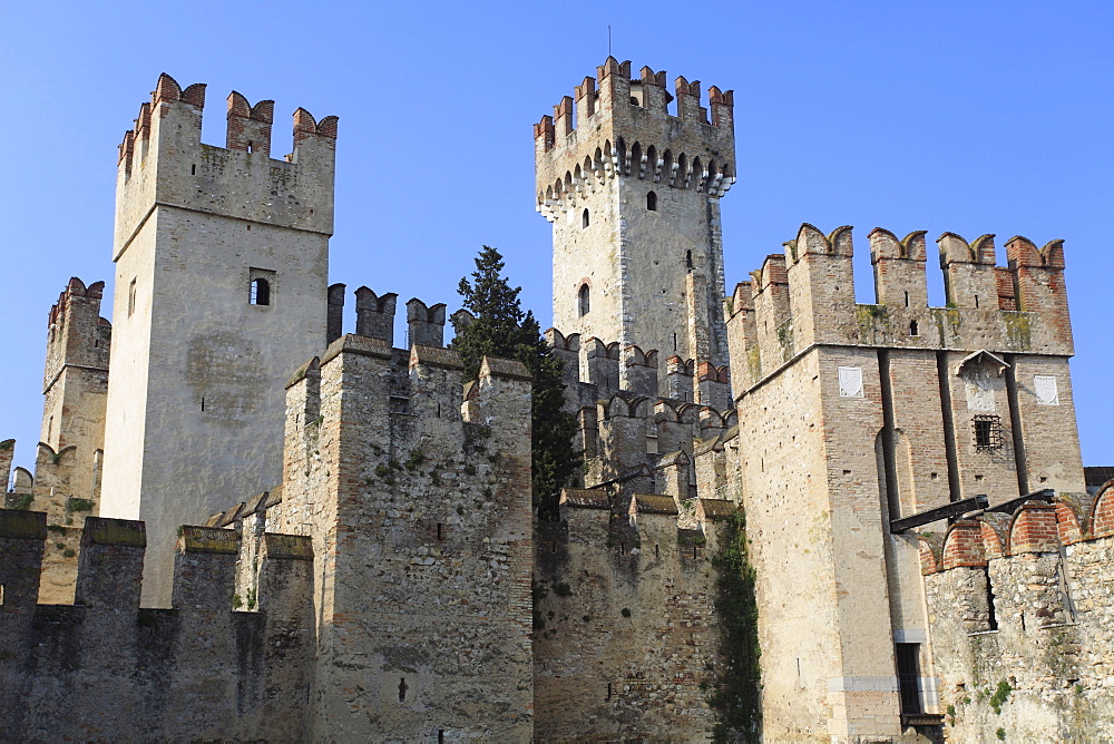 Scaliger Castle, Sirmione on Lake Garda, Italy, Europe