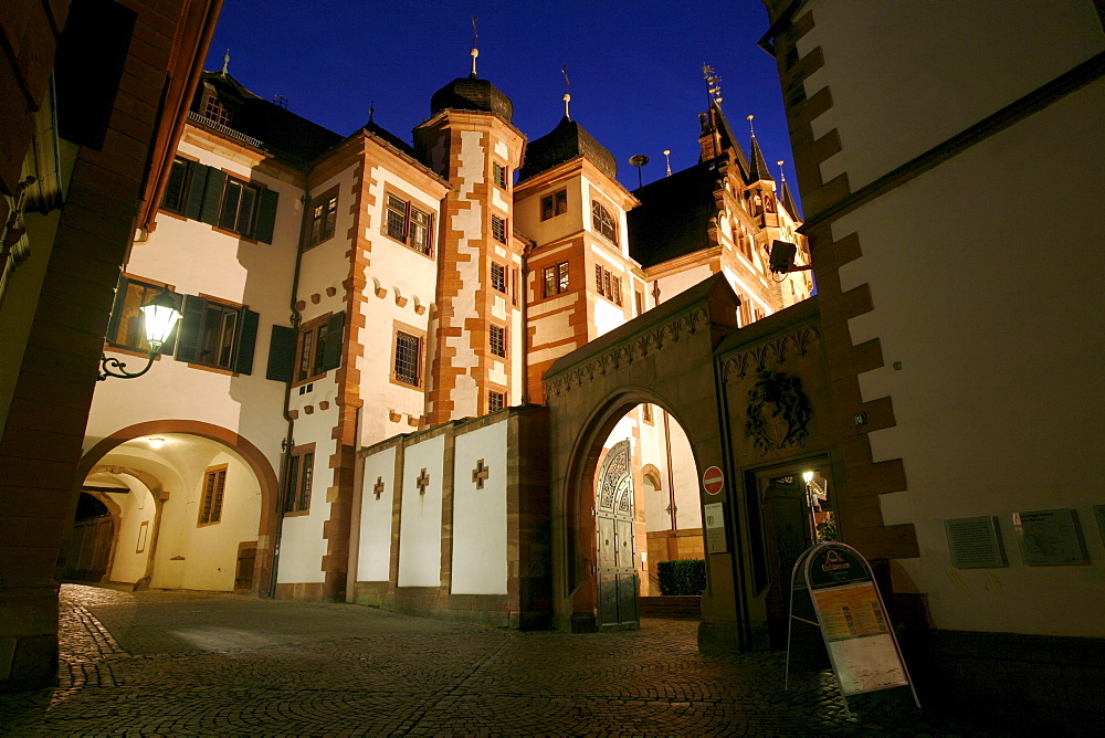 Weinheimer Castle with the entrance to the Market Square at dusk, Weinheim, Zweiburgenstadt, Two-Castle city on the Bergstrasse, Baden-Wuerttemberg, Germany, Europe