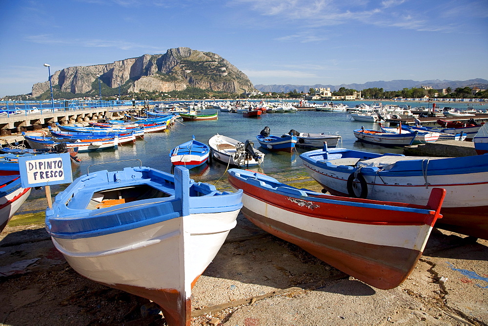 Port of Mondello near Palermo, Palermo, Sicily, Italy, Europe