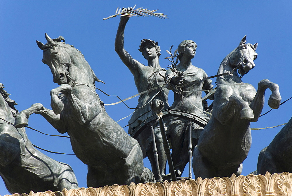 Quadriga on top of the Teatro Politeama Garibaldi, Palermo, Sicily, Italy, Europe