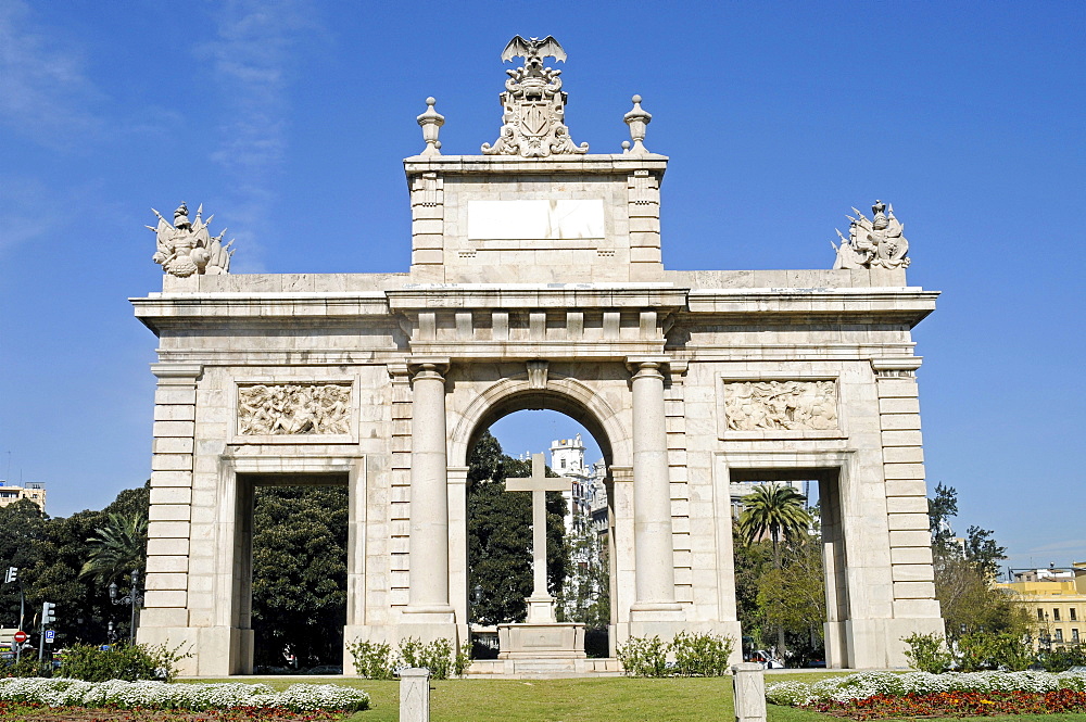 Triumphal arch, city gate, Plaza Porta de la Mar, Valencia, Spain, Europe